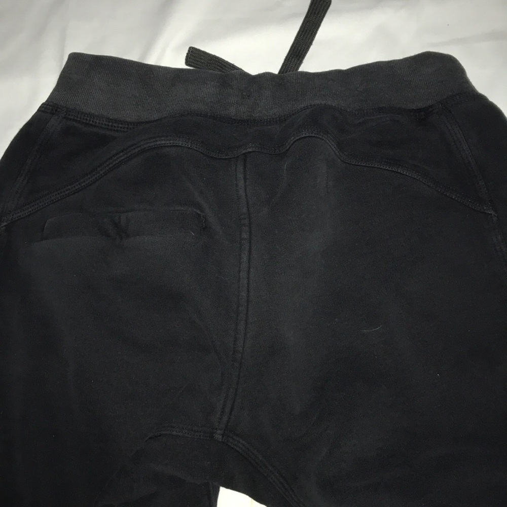 SOLD!! Men’s Lululemon sweats - Picture 7 of 8